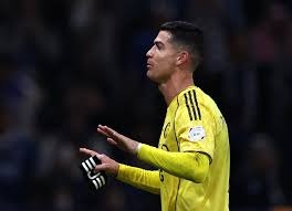 LPL国产希望之光跌落神坛！TheShy采访引热议，全华班粉丝集体不服