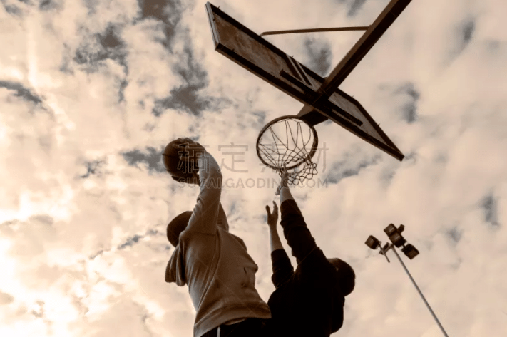 曼联冬窗欲等压哨签中场！拉爵认为阵容足够进欧冠